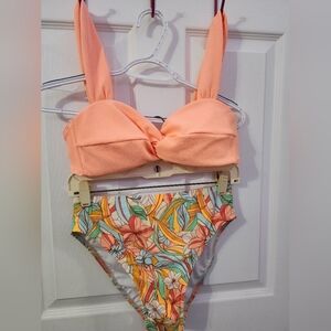 💙Free with Bundle💙 NWOT 2PC Swimwear L Top, M Bottom